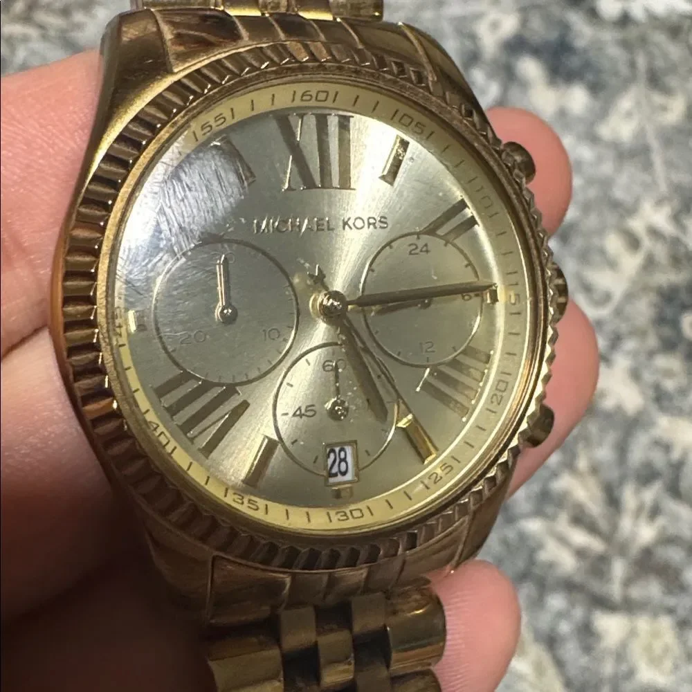 Michael Kors Women’s Watch - Picture 6 of 6